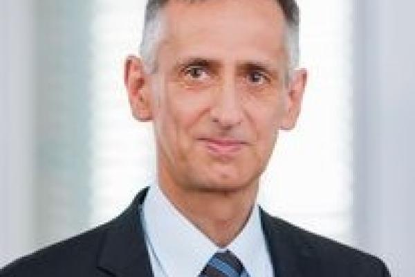 Portrait von Dr. Ralf Bürgy