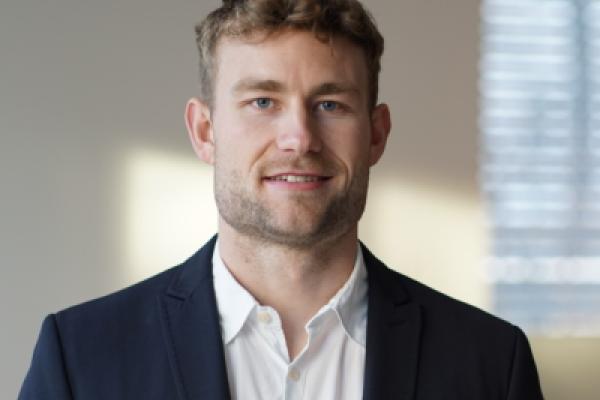 Portrait von Dr. Mathis Elling