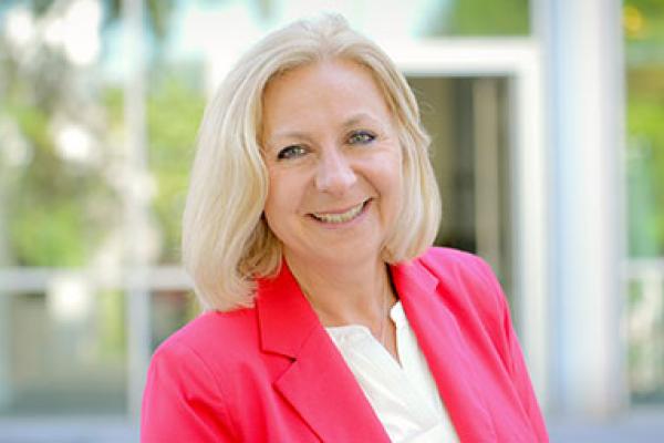 Portrait von Sabine Nicolaus