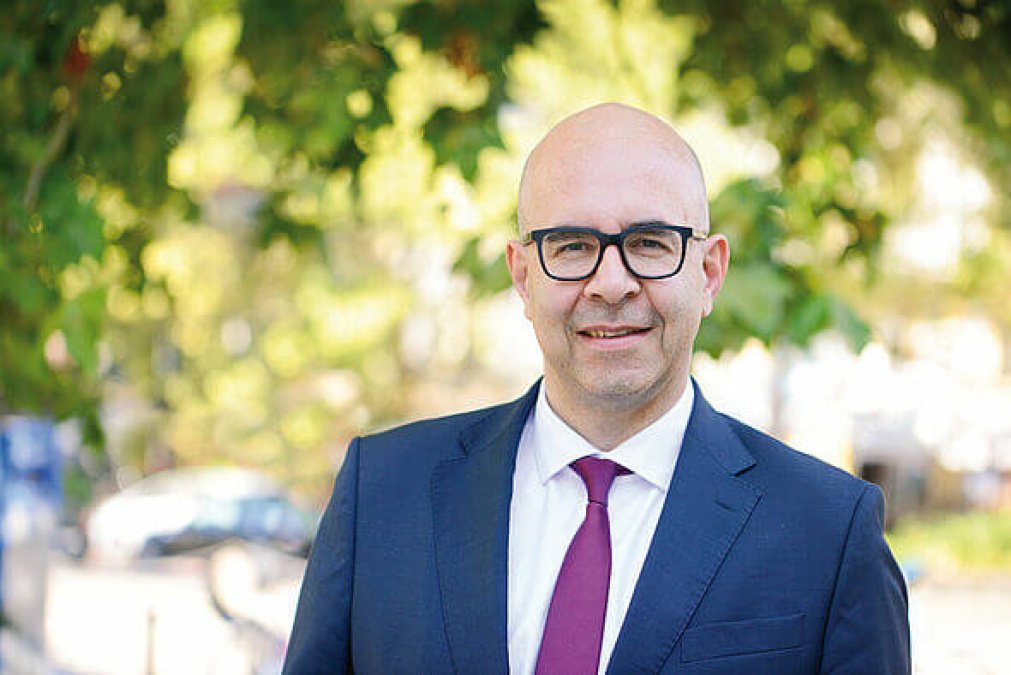 Portrait Markus Frenzer CEO Nanz medico