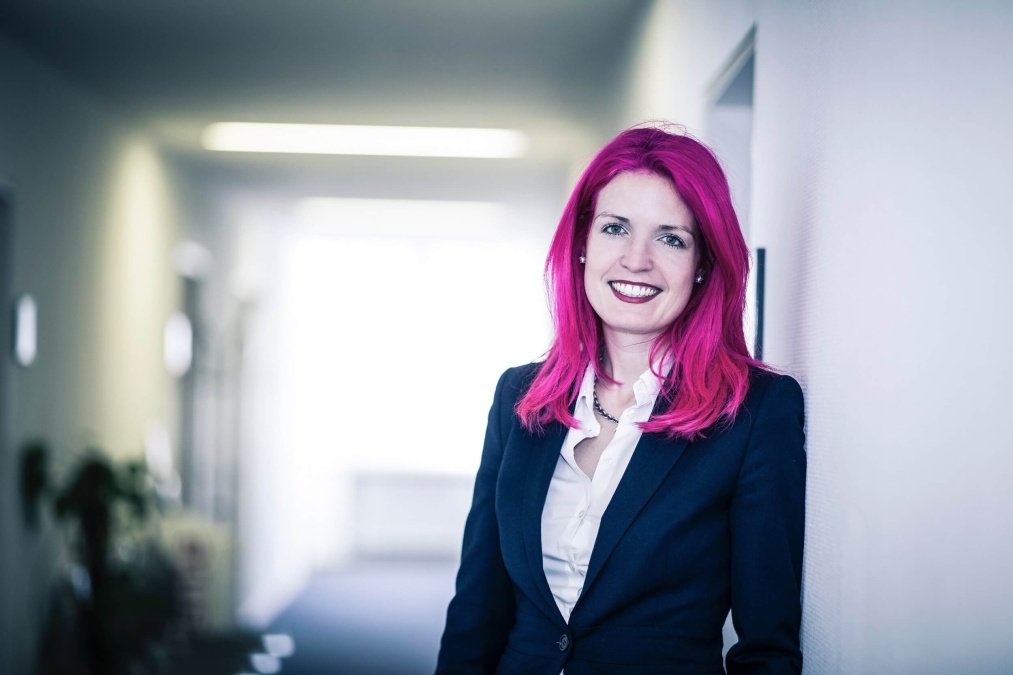Portrait von Dr. med. Alina Dahmen.