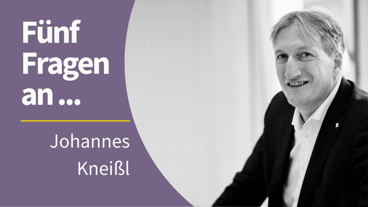Portrait von Johannes Kneißl mit dem Schriftzug "Fünf Fragen an ... Johannes Kneißl""